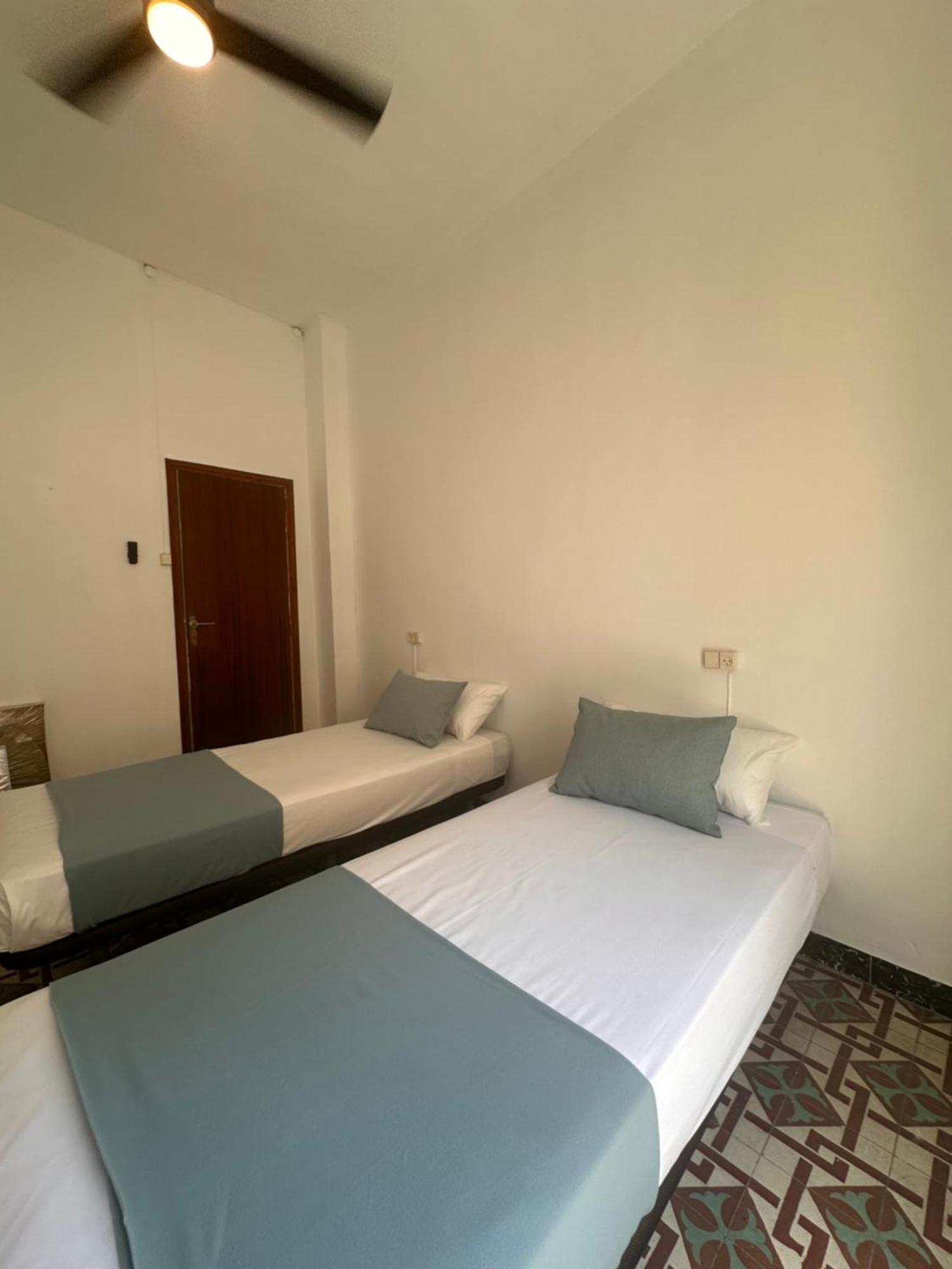 Apartamentos Hugo Beach Puerto Gandia Exterior photo